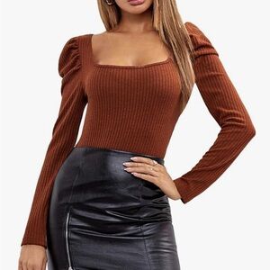 Floerns Rust Women's Solid Square Neck Puff Sleeve Tee Shirt Top Ribbed. Medium